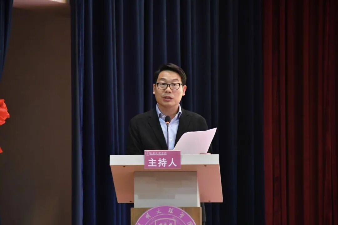“奋进新征程 建功新时代”主题宣讲报告会4 “奋进新征程 建功新时代”主题宣讲报告会4